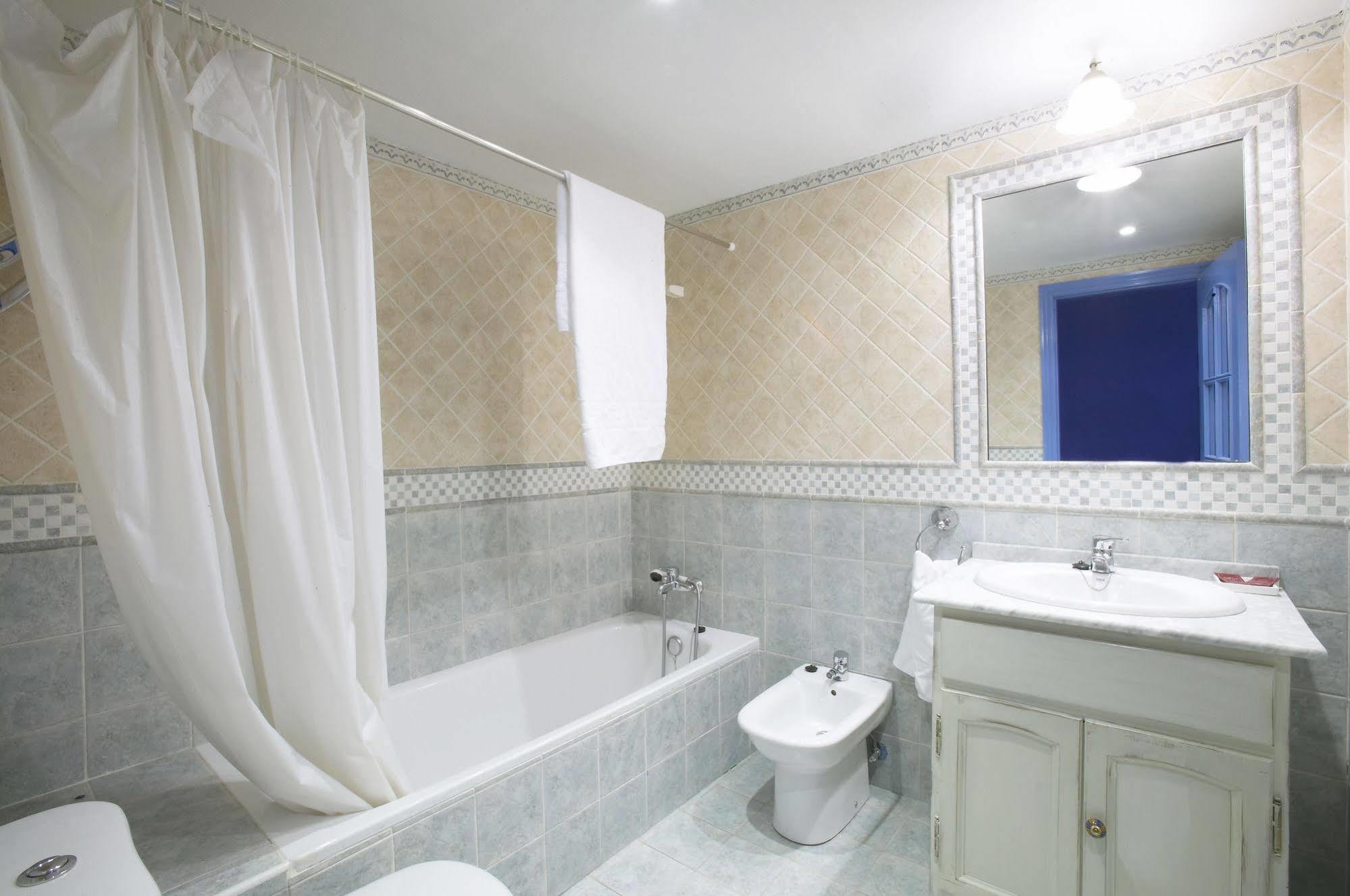 Hotel Kaia Zierbena ภายนอก รูปภาพ